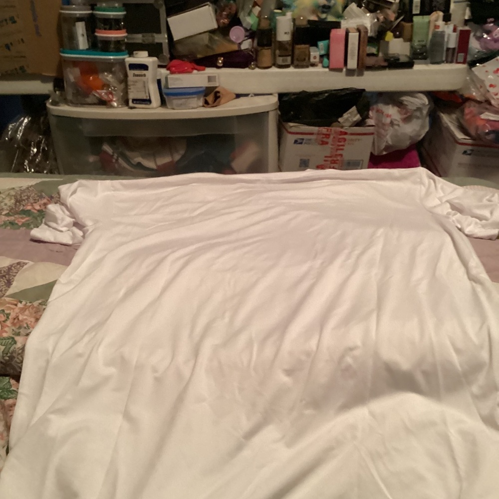 T-shirt - Picture 2 of 2